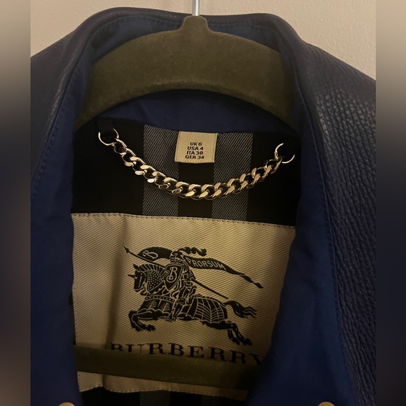 Burberry London Navy trench coat with leather collar and blue piping uk 6 (xs) - Picture 2 of 6